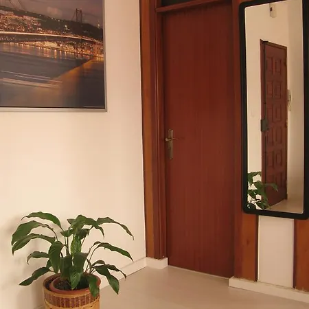 Apartment Estrela Heart Lisbon Exterior photo